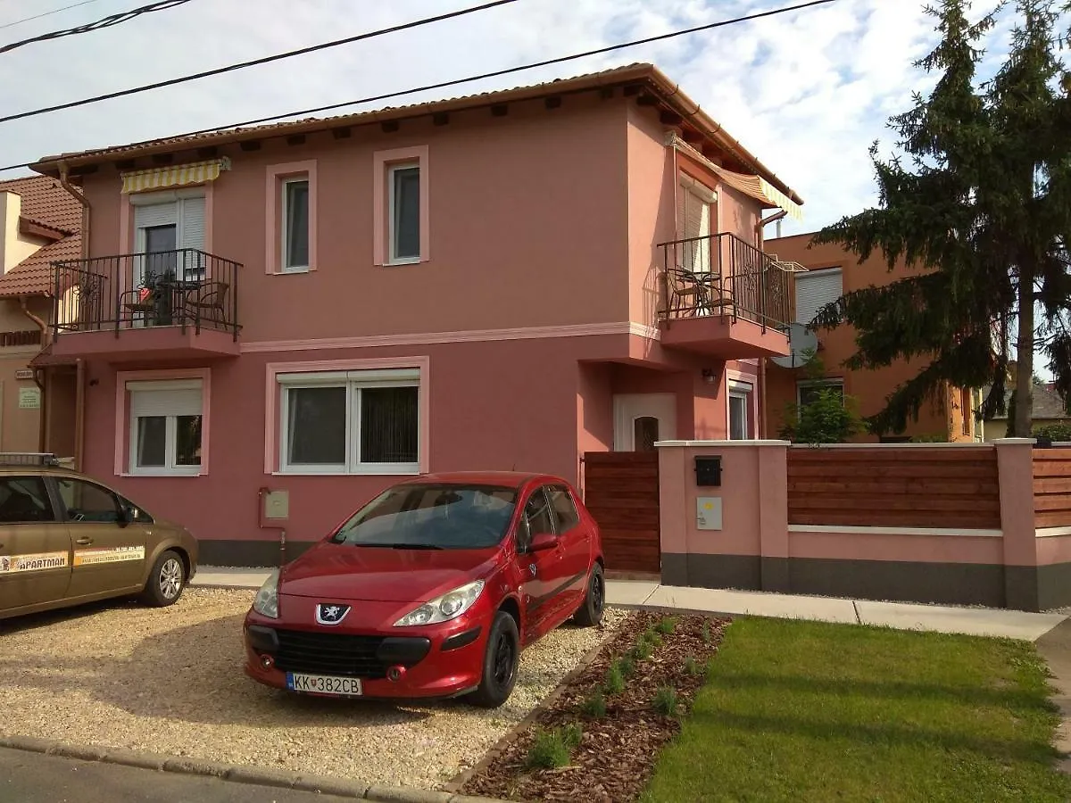 Dream Lux Apartman Hajdúszoboszló 0*,