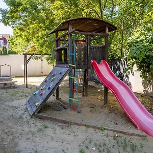 László - Apartman